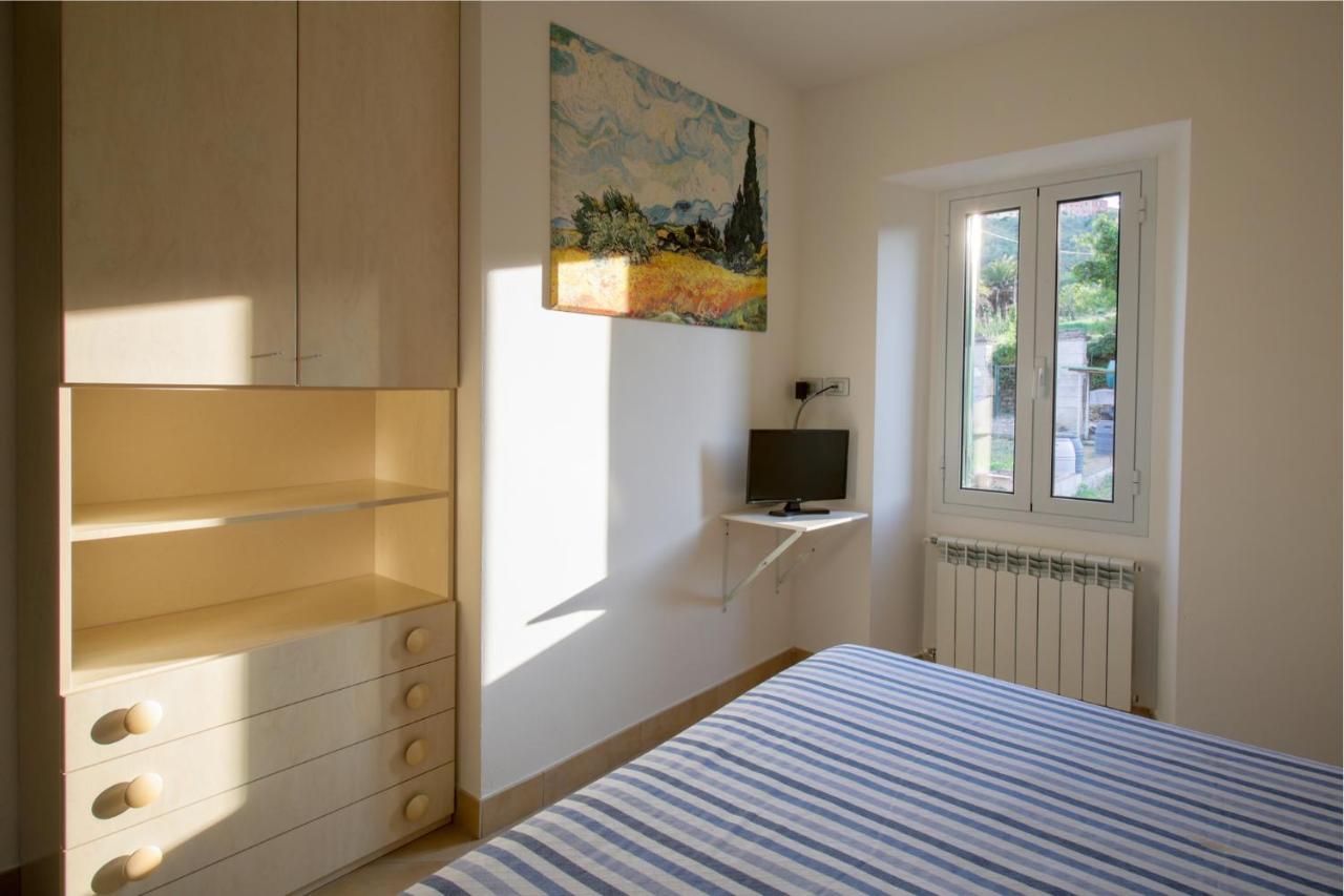 La Quercia Casa Vacanza Imperia Exterior foto